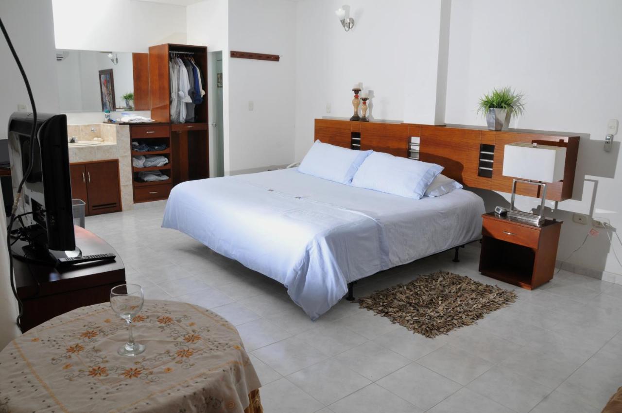 Hotel Barrancabermeja Plaza Exterior photo