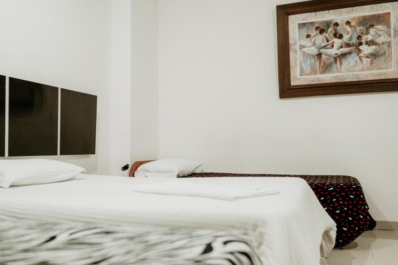 Hotel Barrancabermeja Plaza Exterior photo