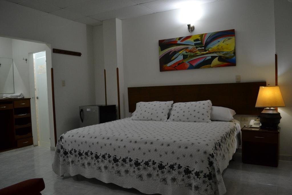 Hotel Barrancabermeja Plaza Room photo